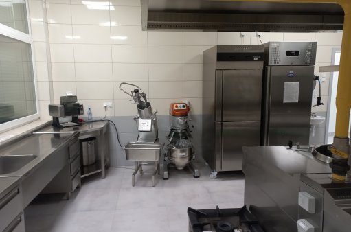Wyposażenie zaplecza kuchennego - ZSP w Krzeptowie